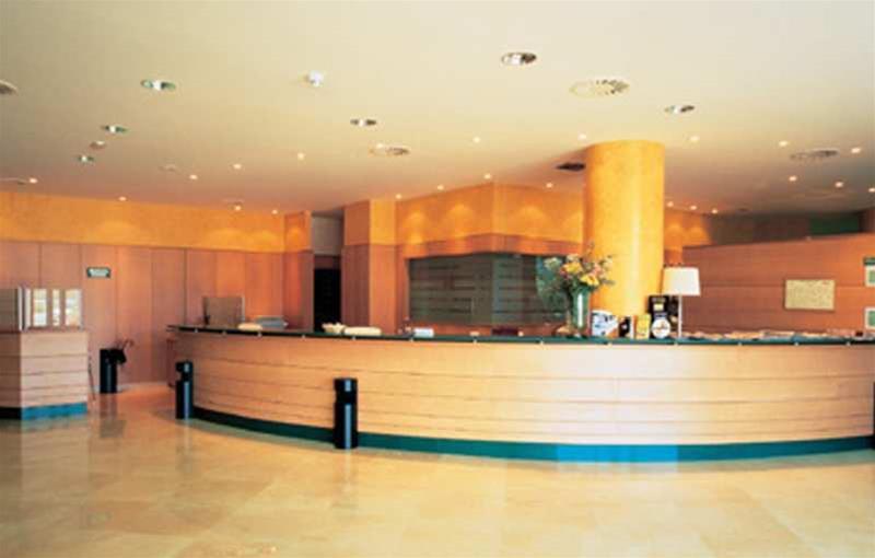 Hotel City Express Santander Parayas Интерьер фото